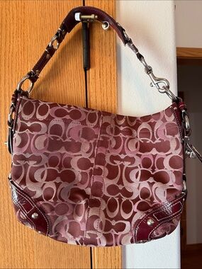 Coach Carly Optic Burgundy Signature Hobo Bag J0926-F13980
